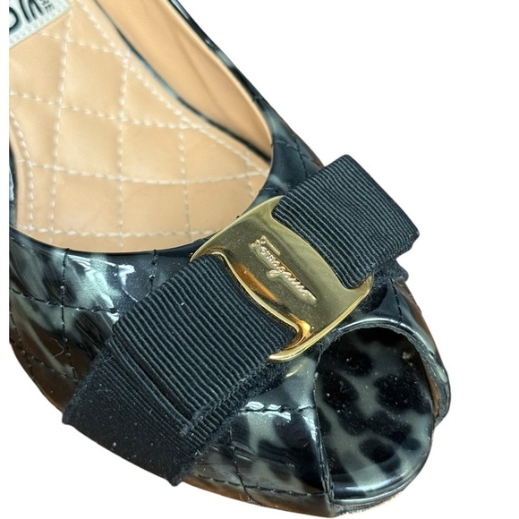 Salvatore Ferragamo Talia Quilted Patent Leather Pumps Black/Grey Size 8 - Picture 8 of 15